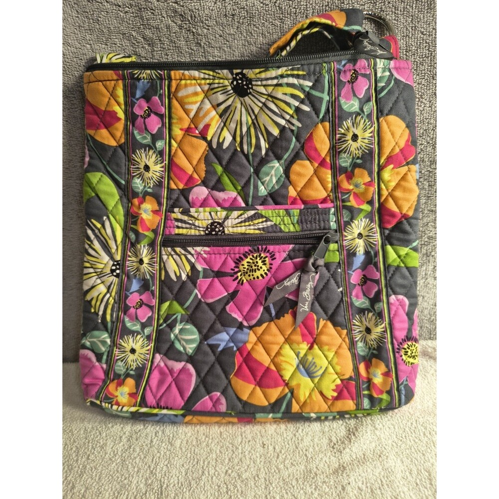 Vera Bradley Jazzy Blooms Mailbag Quilted Cotton Crossbody Purse Handbag Grey